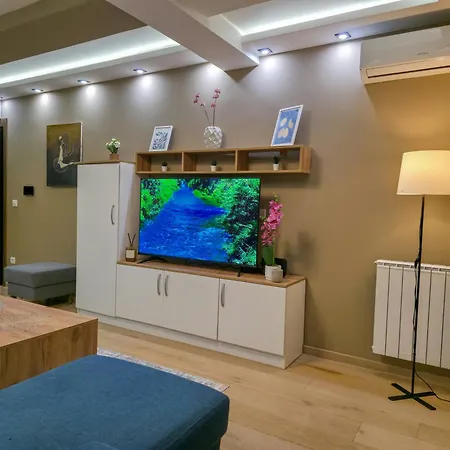 Lux - Aura S2 * Belgrade